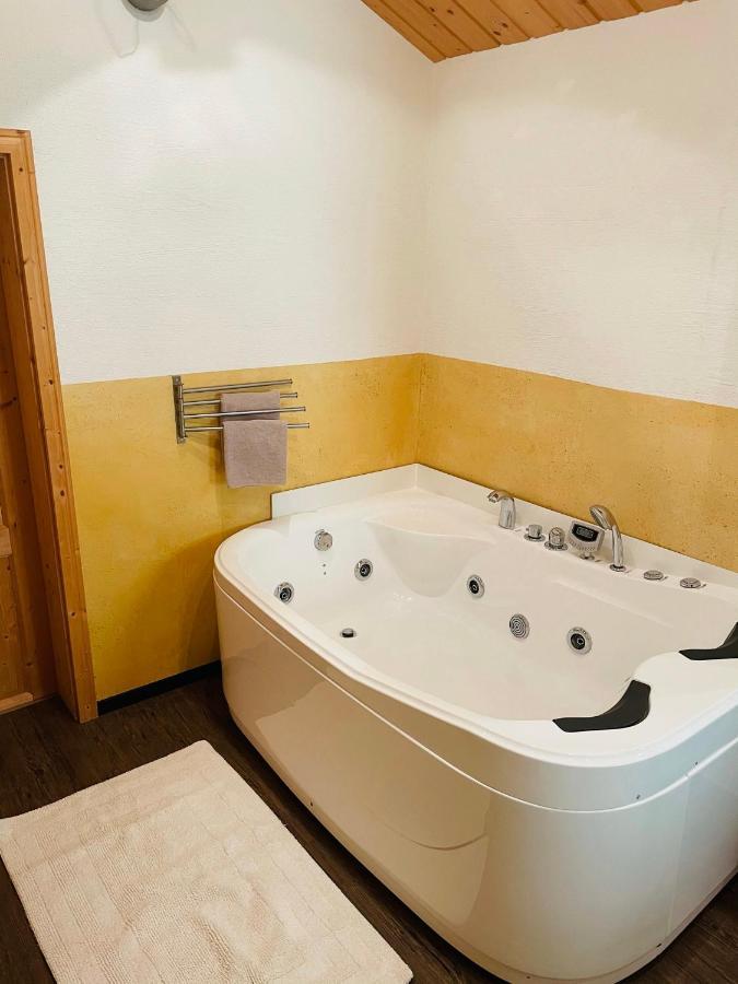 Uriges Alpen-Apartment Stefan Juen 湖城 外观 照片